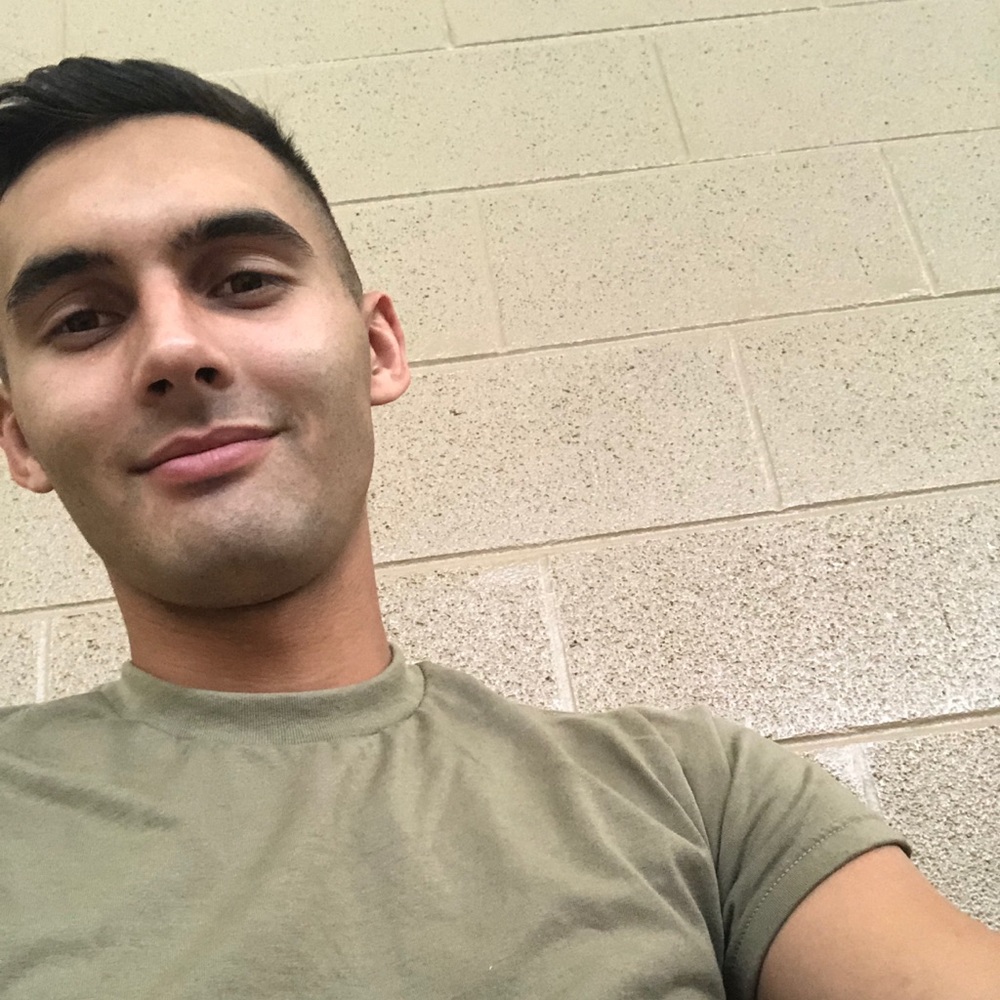 Meet your Posher, Brady